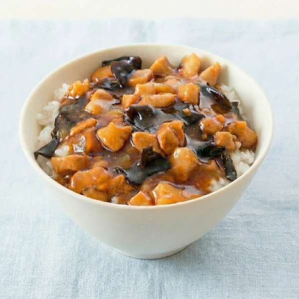 ごろごろお肉！魯肉飯の具