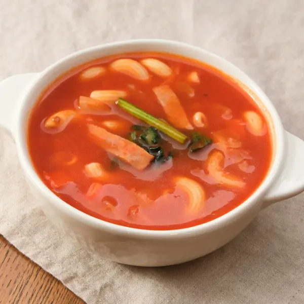 じっくり煮込んだ濃厚ミネストローネスープ