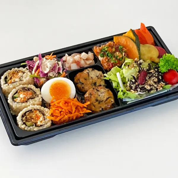 1/2日分の野菜が摂れる和さらだ弁当