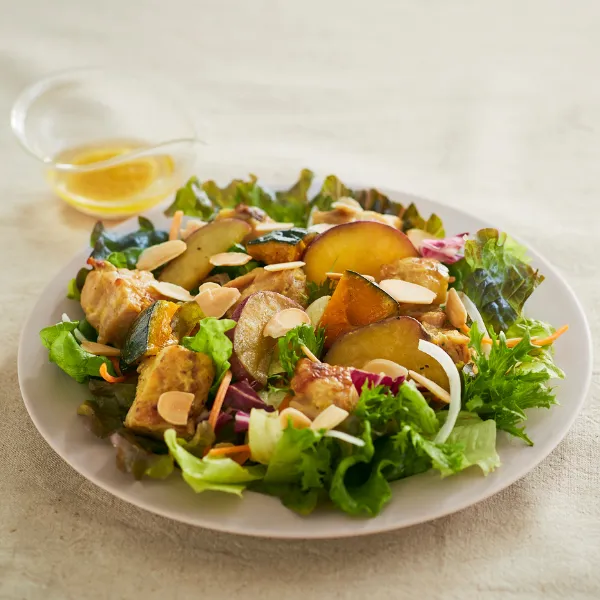 ハニーマスタードチキンとロースト野菜のサラダ